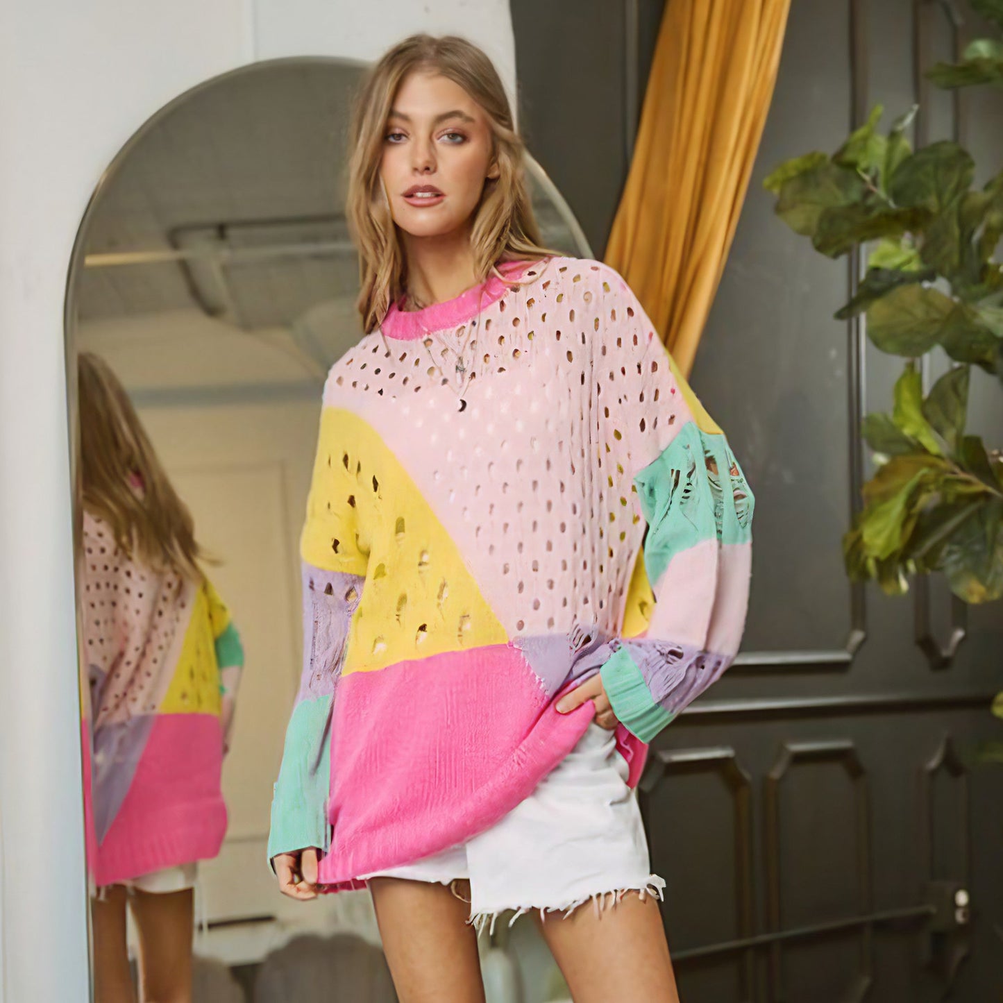 Color Block Distressed Detail Pullover Sweater