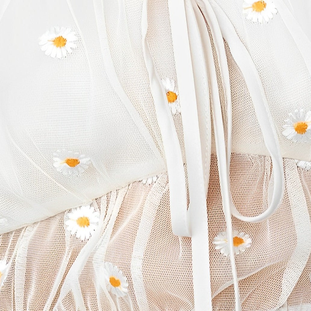 Daisy Embroidered Crop